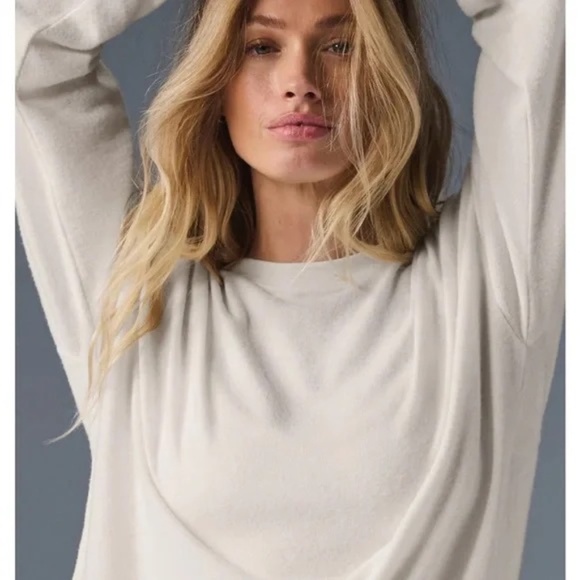 Alo Yoga oho Pullover Purple 42000 - Picture 3 of 13